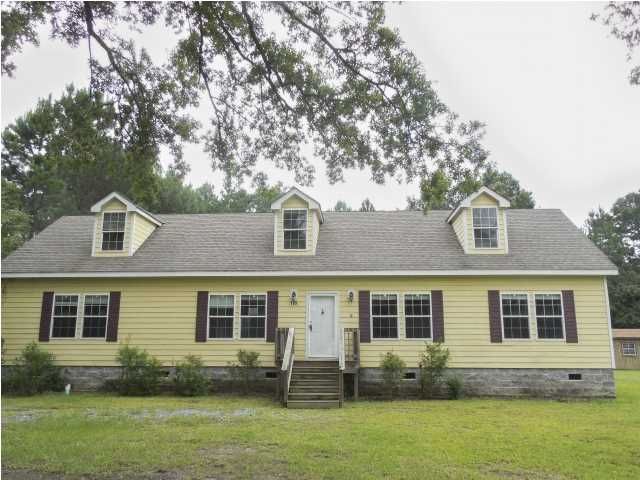 189 Hammock St, Summerville, SC 29483