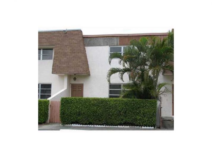 8071 NW 10TH CT # 5H, Pompano Beach, FL 33063