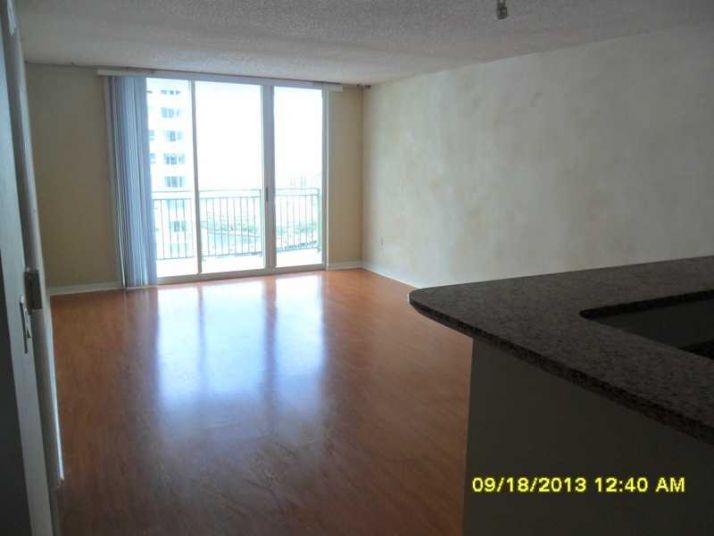 1155 BRICKELL BAY DR # 2706, Miami, FL 33131