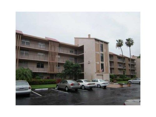 260 NW 76TH AV # 203, Pompano Beach, FL 33063