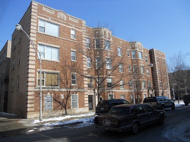 850 E 82nd St Apt 3, Chicago, IL 60619