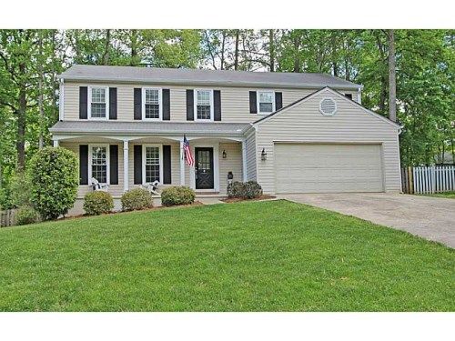 205 Barrington Drive E, Roswell, GA 30076