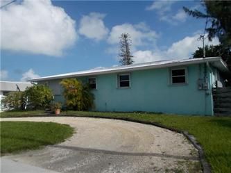 872  64th St, Marathon, FL 33050