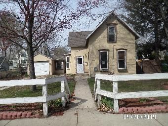 408 Holliday St, Michigan City, IN 46360