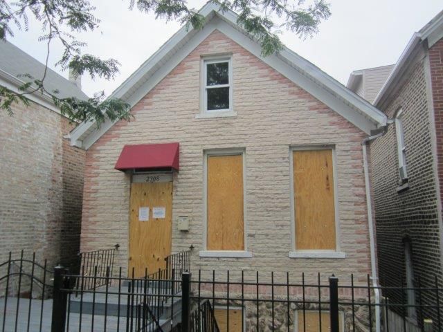 2308 S Hoyne Ave, Chicago, IL 60608