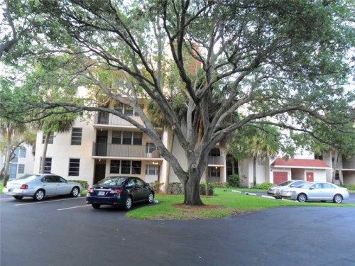 1920 SABAL PALM DR # 203, Fort Lauderdale, FL 33324