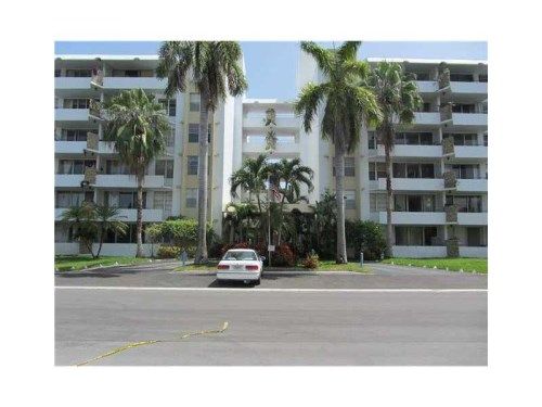 1080 94 ST # 302, Miami Beach, FL 33154