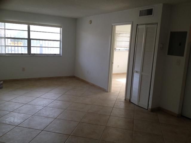 444 SW 4 ST # 102, Miami, FL 33130