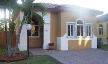 2525 NE 41 AV Homestead, FL 33033