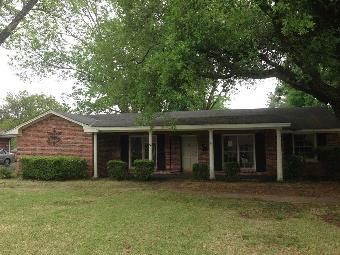 3018 N Colonial Dr, Montgomery, AL 36111