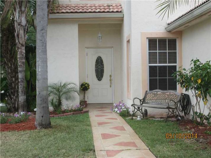 18097 SW 30 CT, Hollywood, FL 33029