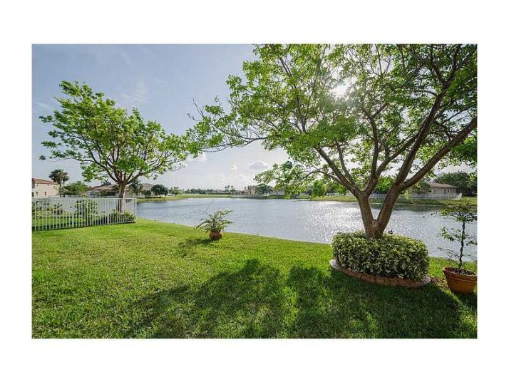 2973 SW 138 AV, Hollywood, FL 33027