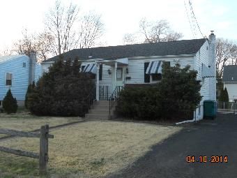 2315 Dixon Ave, Croydon, PA 19021