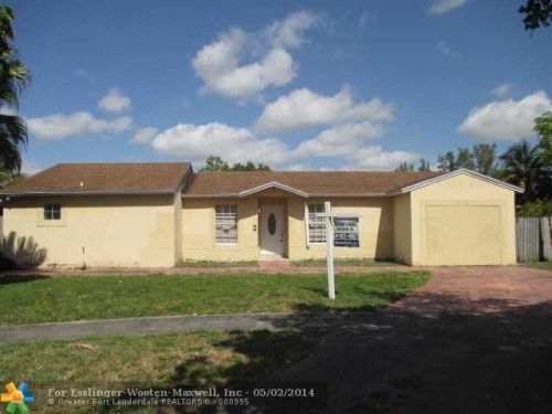 20162 NW 57TH PL, Hialeah, FL 33015