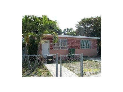 4349 E 8 AV, Hialeah, FL 33013