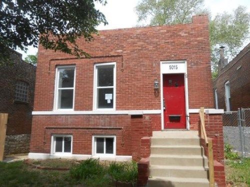 5015 Alaska Ave, Saint Louis, MO 63111