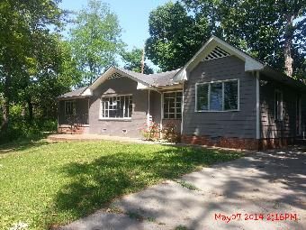 1526 S Rugby Pl, Chattanooga, TN 37412