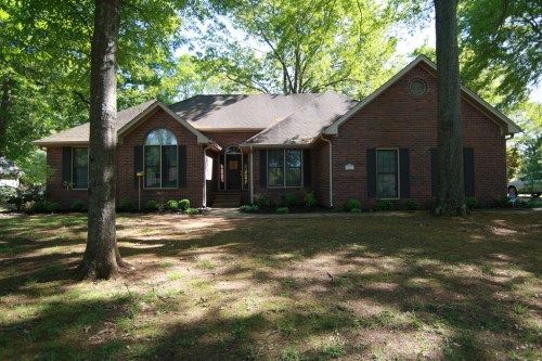 223 Brooks Dr, Sheffield, AL 35660