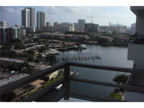 2500 PARKVIEW DR # 1404, Hallandale, FL 33009