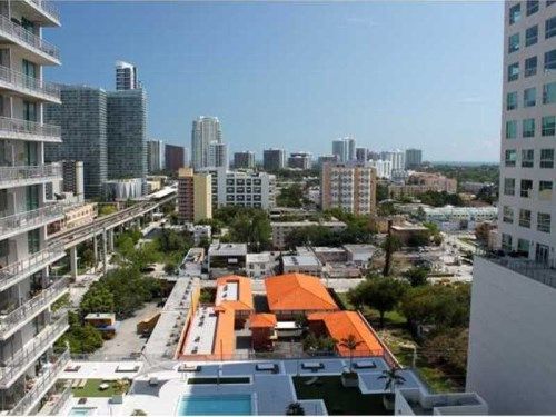 690 1 CT # 1825, Miami, FL 33180