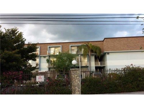 9611 SW 77 AV # 303A, Miami, FL 33156