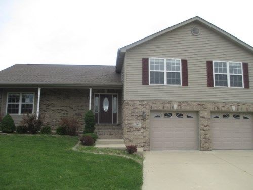 36 Legacy Ct, Granite City, IL 62040