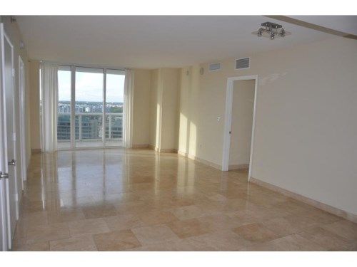 1850 OCEAN DR # 1707, Hallandale, FL 33009