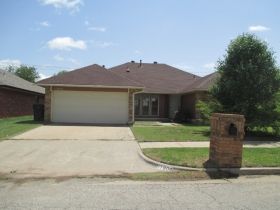 11908 Blue Moon Ave, Oklahoma City, OK 73162