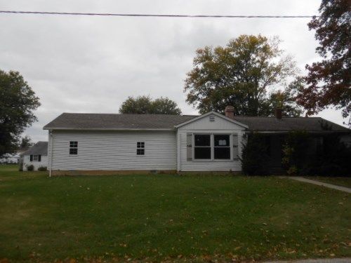 7 Daviess Dr, Washington, IN 47501