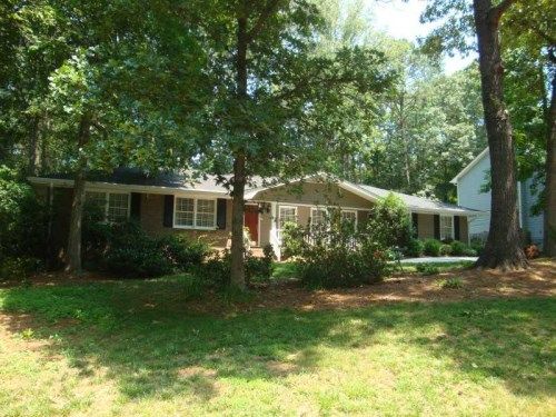 1326 Raintree Drive, Snellville, GA 30078