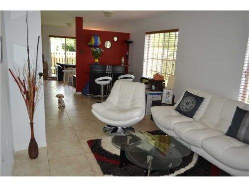 723 SW 6 ST # 1, Hallandale, FL 33009