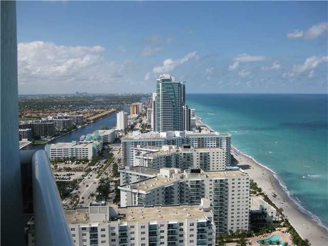 1800 S Ocean Dr # 2501, Hallandale, FL 33009