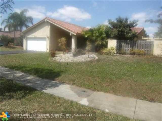 9061 NW 11TH CT, Fort Lauderdale, FL 33322