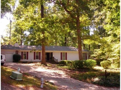 3296 River Oak Way, Lawrenceville, GA 30044