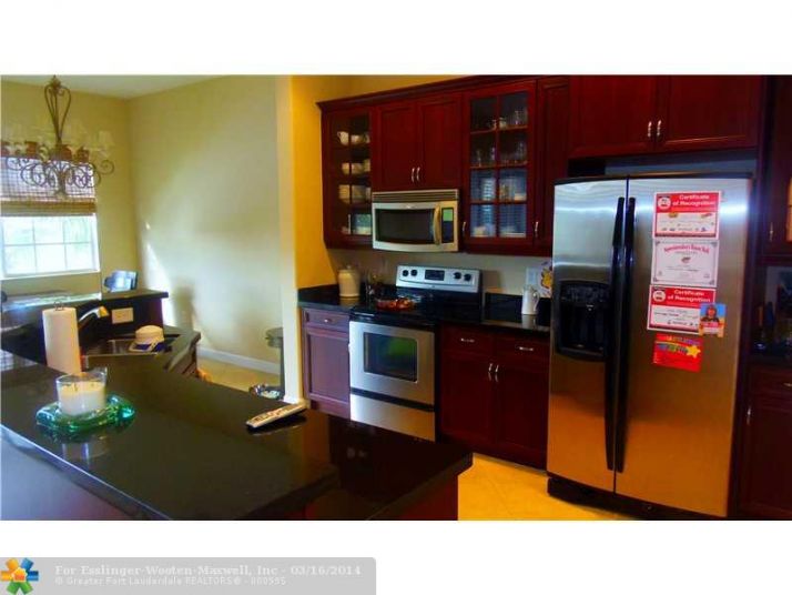 8219 NW 127th Ln # 32-E, Pompano Beach, FL 33076