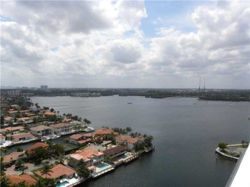 1000 ISLAND BL # 2203, North Miami Beach, FL 33160