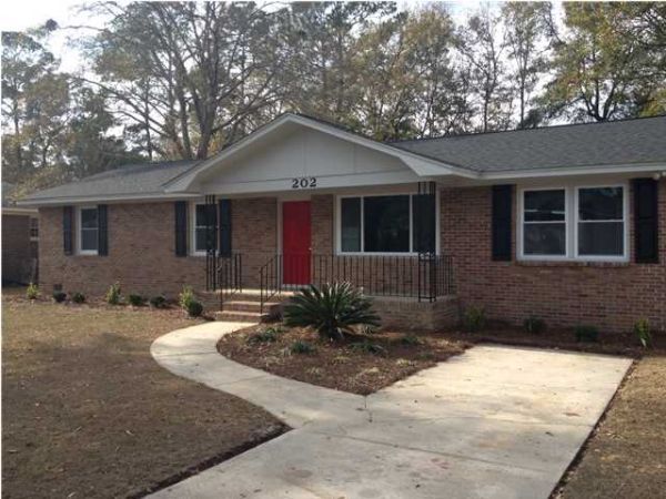 202 CLEVELAND LN, Summerville, SC 29483