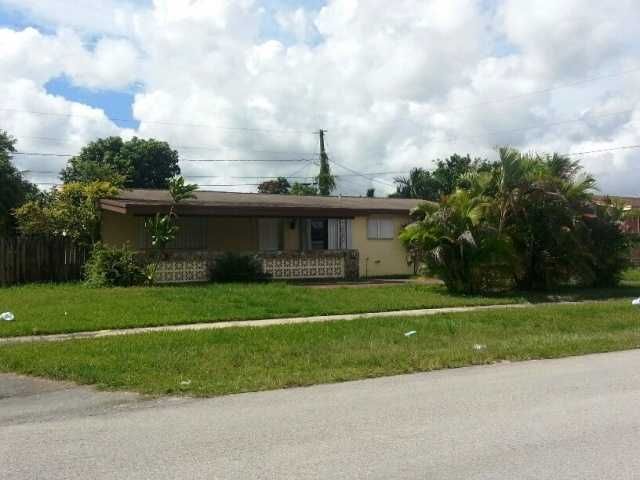 15620 Sw 298th Ter, Homestead, FL 33033