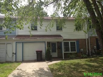 207 Cherrywood Dr, Clementon, NJ 08021