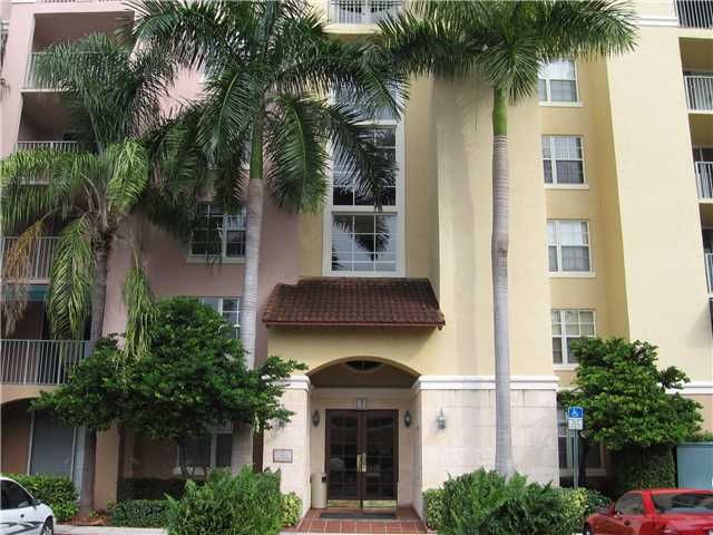 19601 E COUNTRY CLUB DR # 7404, Miami, FL 33180