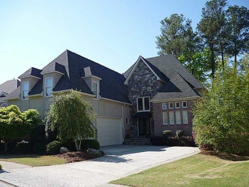 1905 River Falls Drive, Roswell, GA 30076