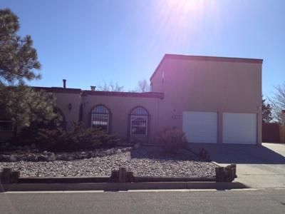 5904 Unitas Ln Nw, Albuquerque, NM 87114