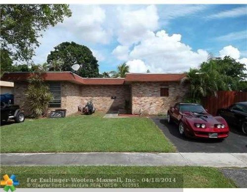 7900 NW 73RD TER, Fort Lauderdale, FL 33321