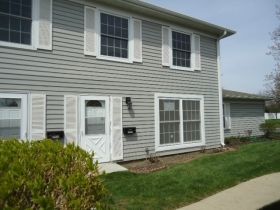 1515 Woodcutter Ln Unit C, Wheaton, IL 60189