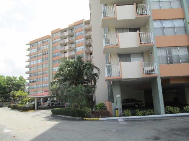 1300 NE MIAMI GARDENS DR # 602, Miami, FL 33179