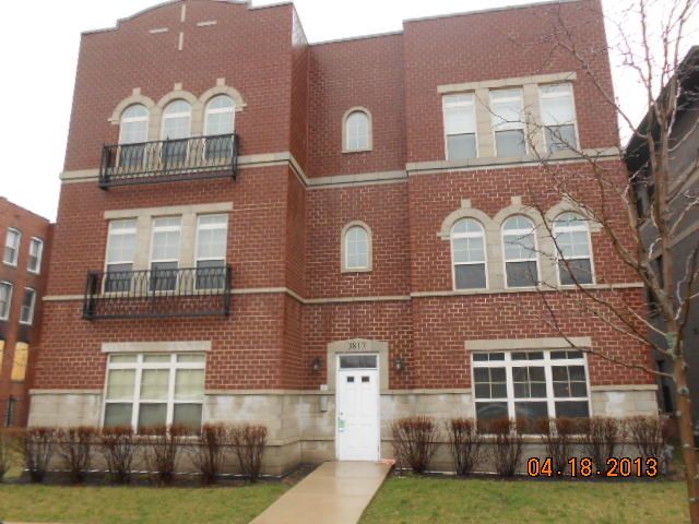 3817 S Ellis Ave Unit 201, Chicago, IL 60653