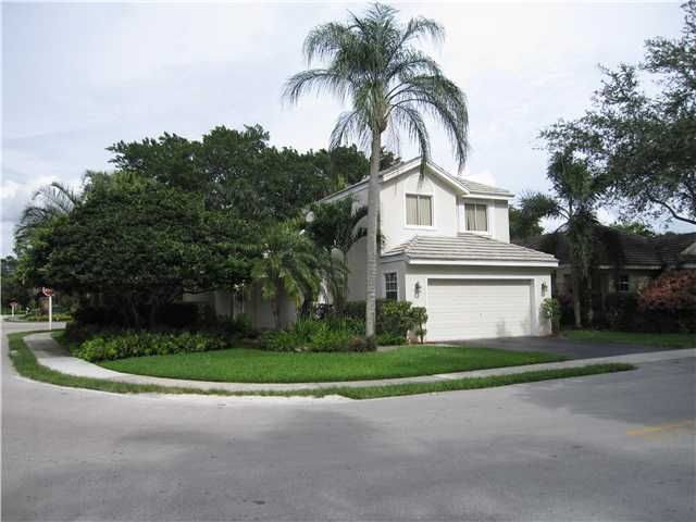 2990 MYRTLE OAK CIR, Fort Lauderdale, FL 33328