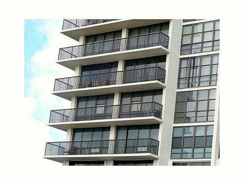 2017 S OCEAN DR # 205, Hallandale, FL 33009