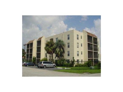 8005 LAKE DR # 301, Miami, FL 33166