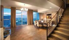 244 BISCAYNE BL # PH4904 Miami, FL 33132